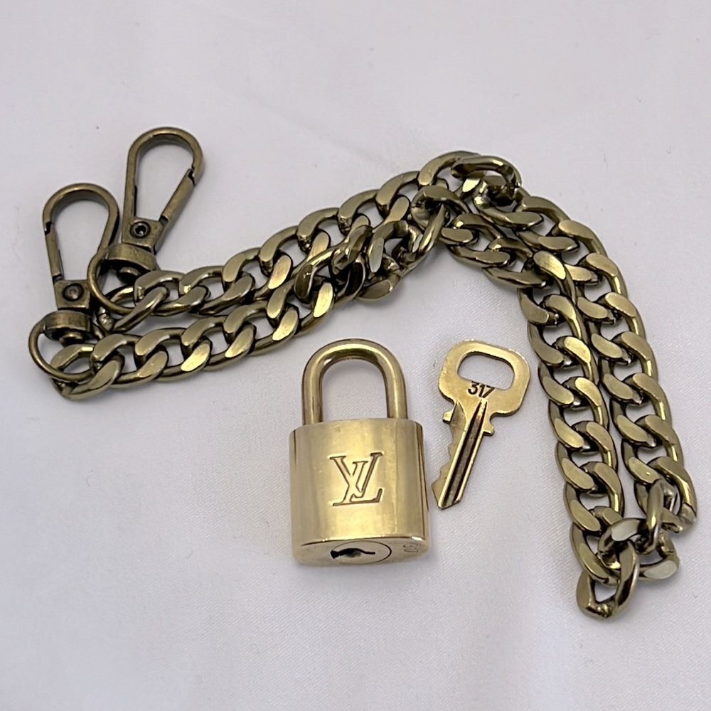 Louis Vuitton Lock & Key# 317 with Unbranded Chain